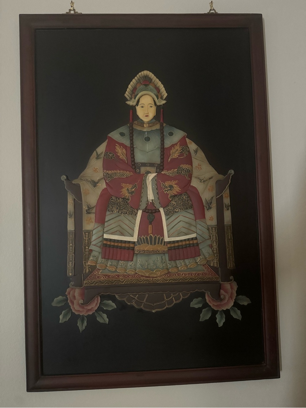 Antique-Style Seated Empress Wall Art in Red and Teal
